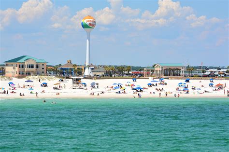 The Best Things to Do in Pensacola, Florida. 1) Explore The Lifestyle Of Downtown Pensacola. 2) Learn The Impact Of The Pensacola Lighthouse & Maritime Museum. 3) Visit The Fort Pickens Area Of Gulf Islands National Seashore. 4) Peruse Modern & Contemporary Works At The Pensacola Museum Of Art.